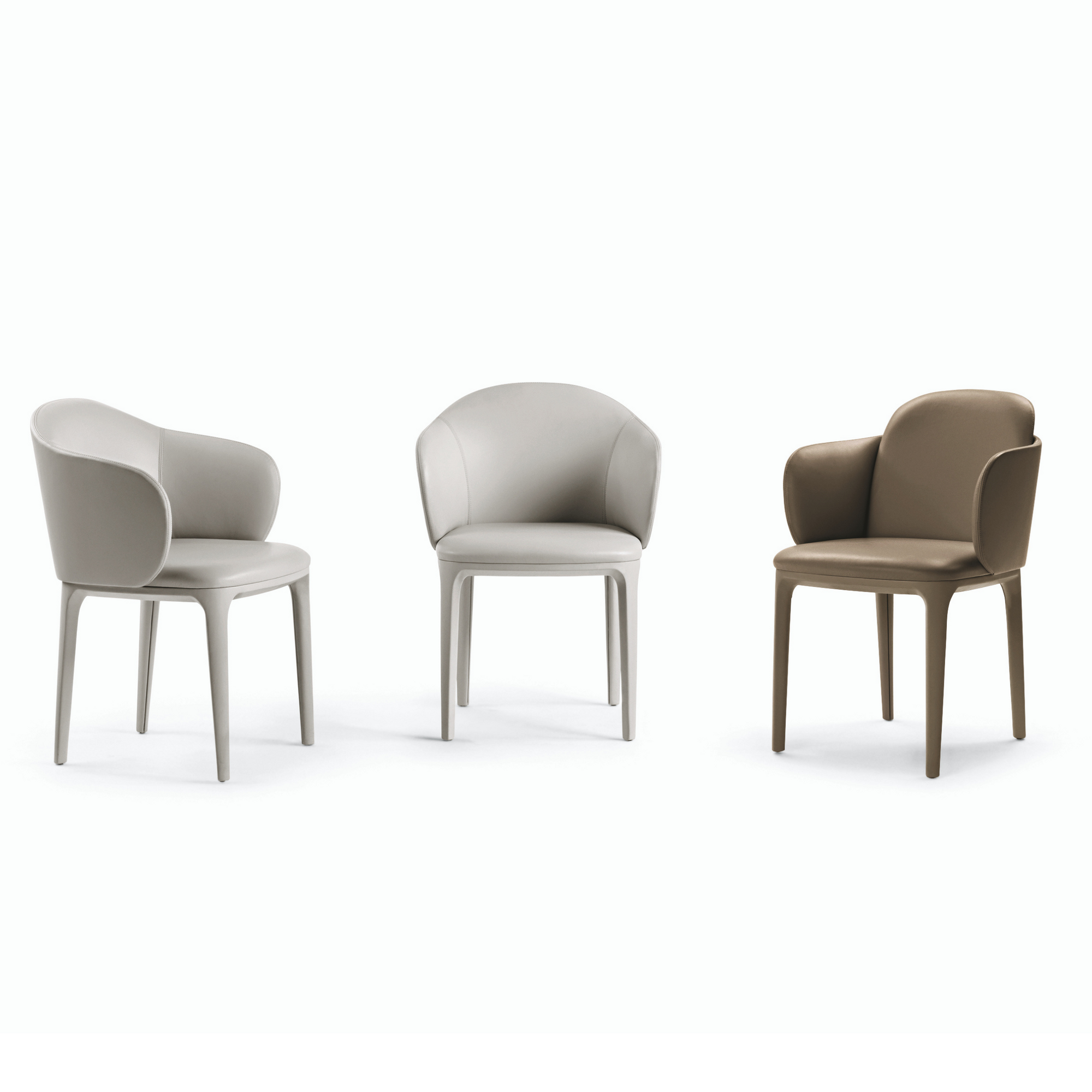 Manda Plus chair and armchair can be interpreted by their keywords: elegance and craftsmanship. It is a true piece of haute couture: the entire chair wooden structure is dressed in premium Italian leather Serena from Starset collection with its accurate sartorial confection.